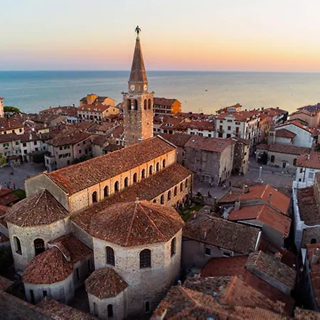 Charming With Lagoon Views In Grado